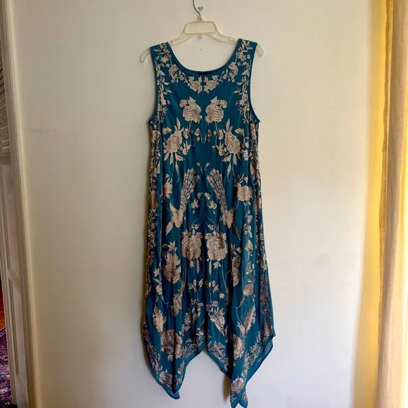 Tolani Trianta Embroidered Dress Size Large - Picture 4 of 9